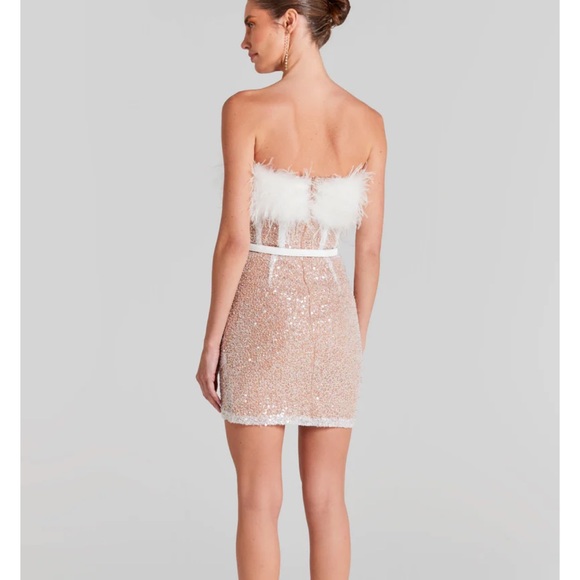 Dress. Excellent condition. - Picture 3 of 3